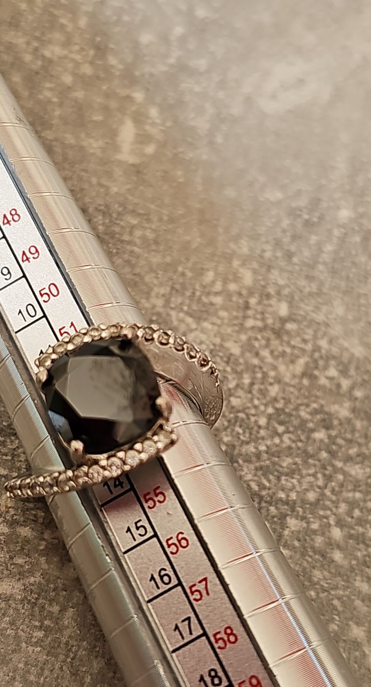 Anelli: Elegante Ring mit schwarzem Stein, Grösse 55, silber 925 – Usato da Herzogenbuchsee venduto da tgi_rln7