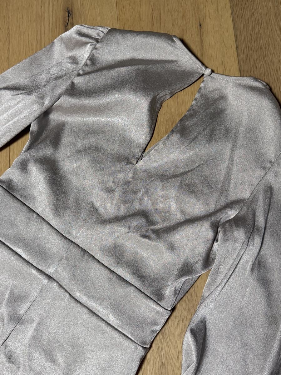 Guess Kleider: Guess Kleid Silber - S – Gebraucht aus Wetzikon ZH von dor_rmq2 2