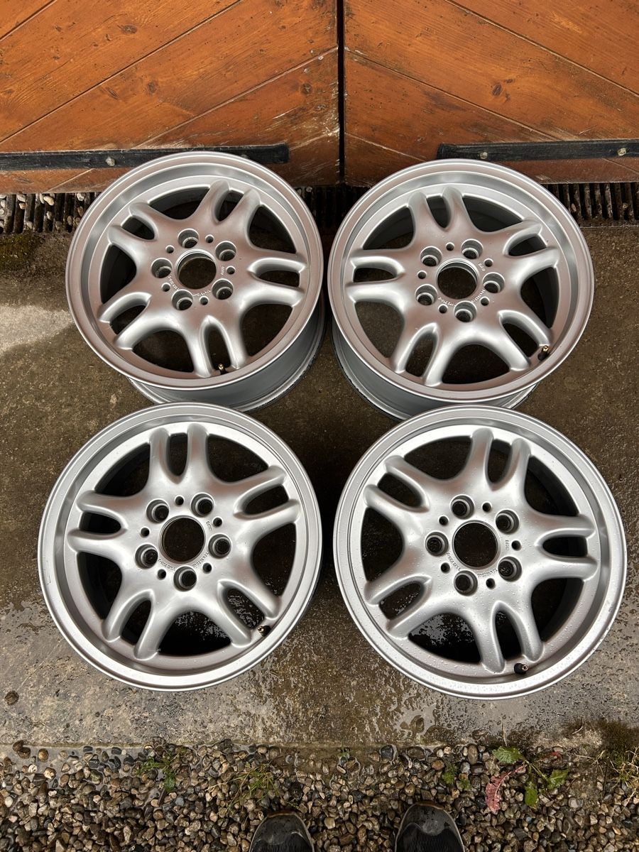 BMW Jantes: Jantes e36  – D'occasion à Givrins par ed2_2nc9