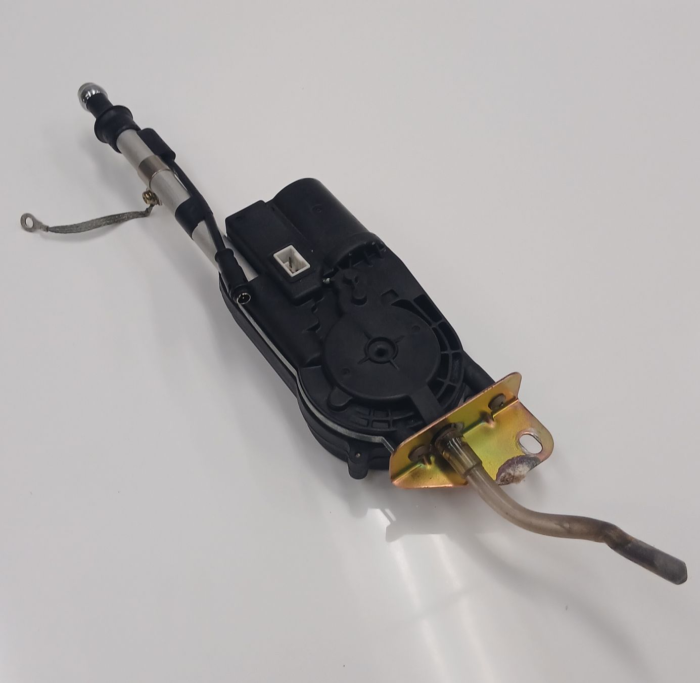 Jaguar Tutti pezzi di ricambio auto: Antenne Jaguar Daimler 1994-1997 – Usato da la heutte venduto da Auto-stock