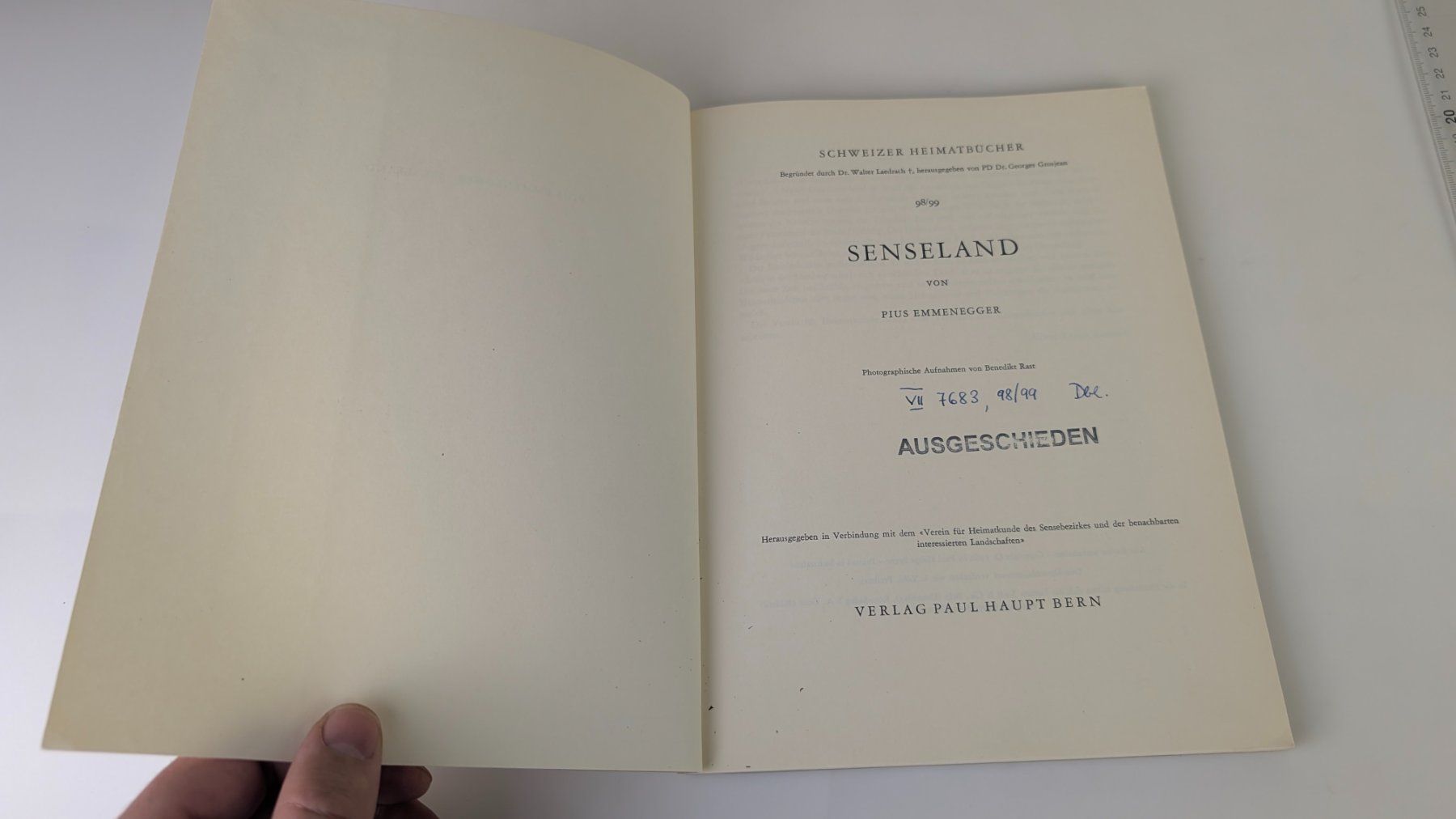 Libri: Schweizer Heimatbücher: Senseland 1960 – Usato da Zürich venduto da axolottchen 3