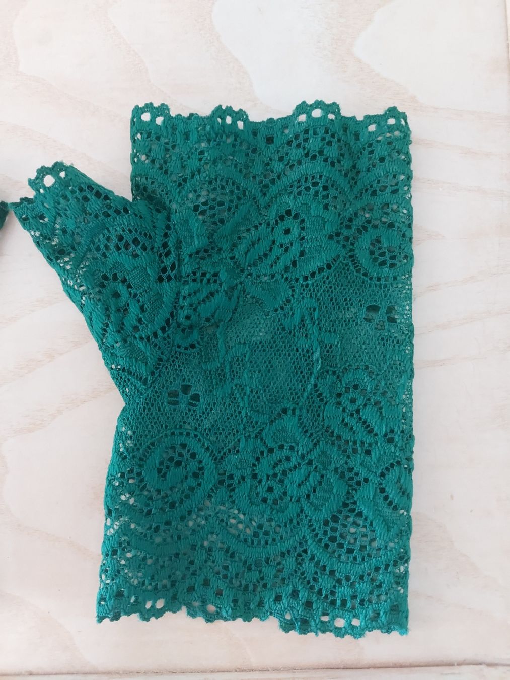 Guanti & manicotti: Gants en dentelle verte – Nuovo (secondo la descrizione) da Le Mont-Pèlerin venduto da jux_x96b 1
