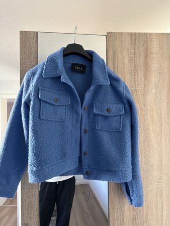 Lela Jacke blau Teddyoptik Grösse M guter Zustand