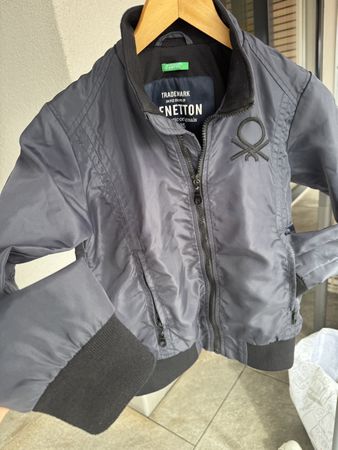 Benetton Jacke grau leichte Übergangsjacke guter Zustand