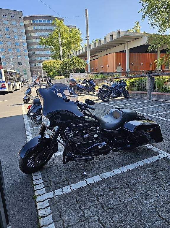 Harley-Davidson Touring: Harley davidson road king 107 – Usato da Mont-sur-Lausanne venduto da Dini088 3