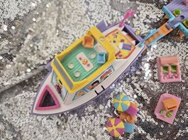 Polly Pocket Fun Cruise Boot 1997