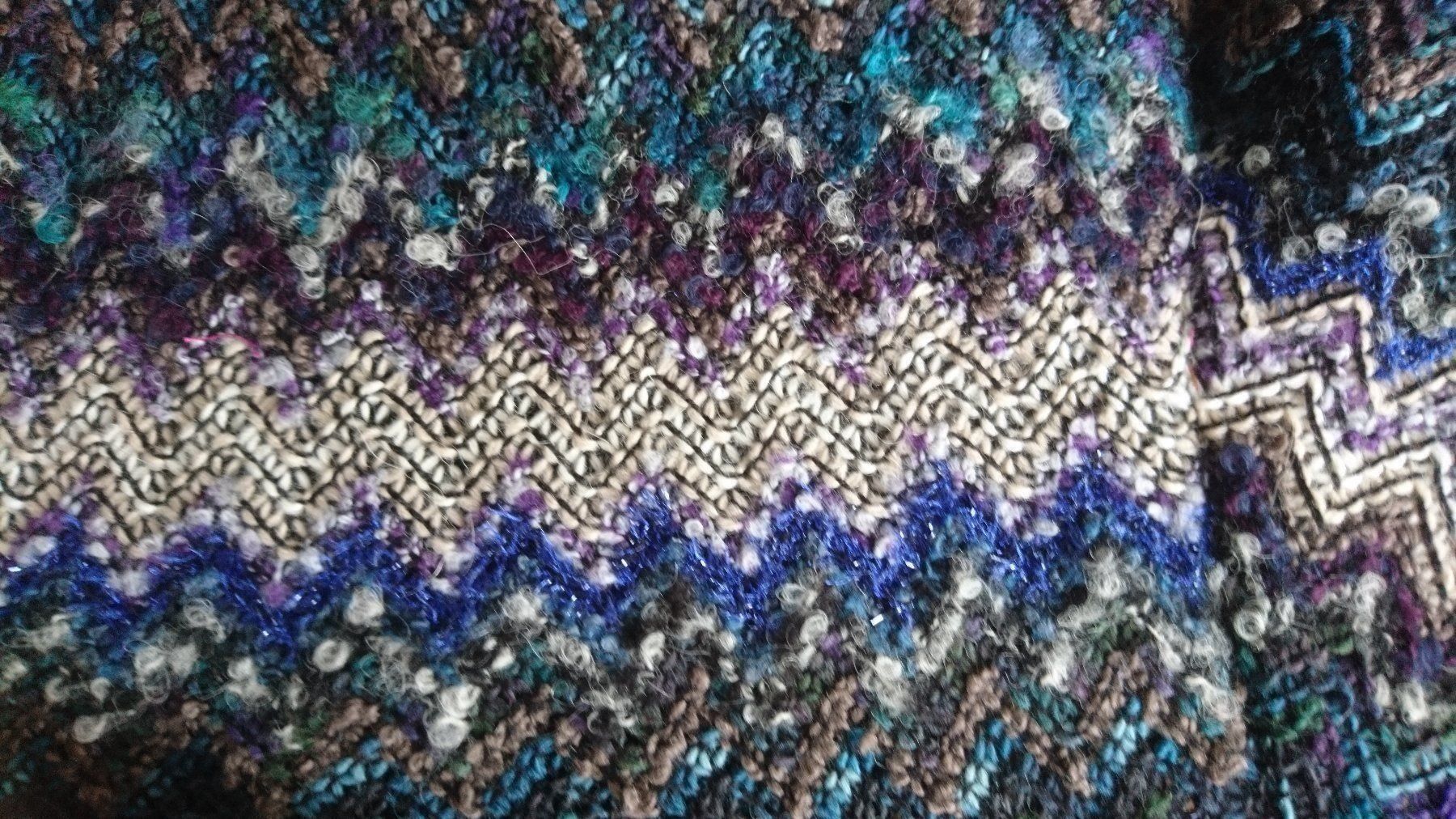 Vestiti: Kuscheliges Strickkleid mit Perlen – Usato da Schüpfen venduto da ardiphne 2