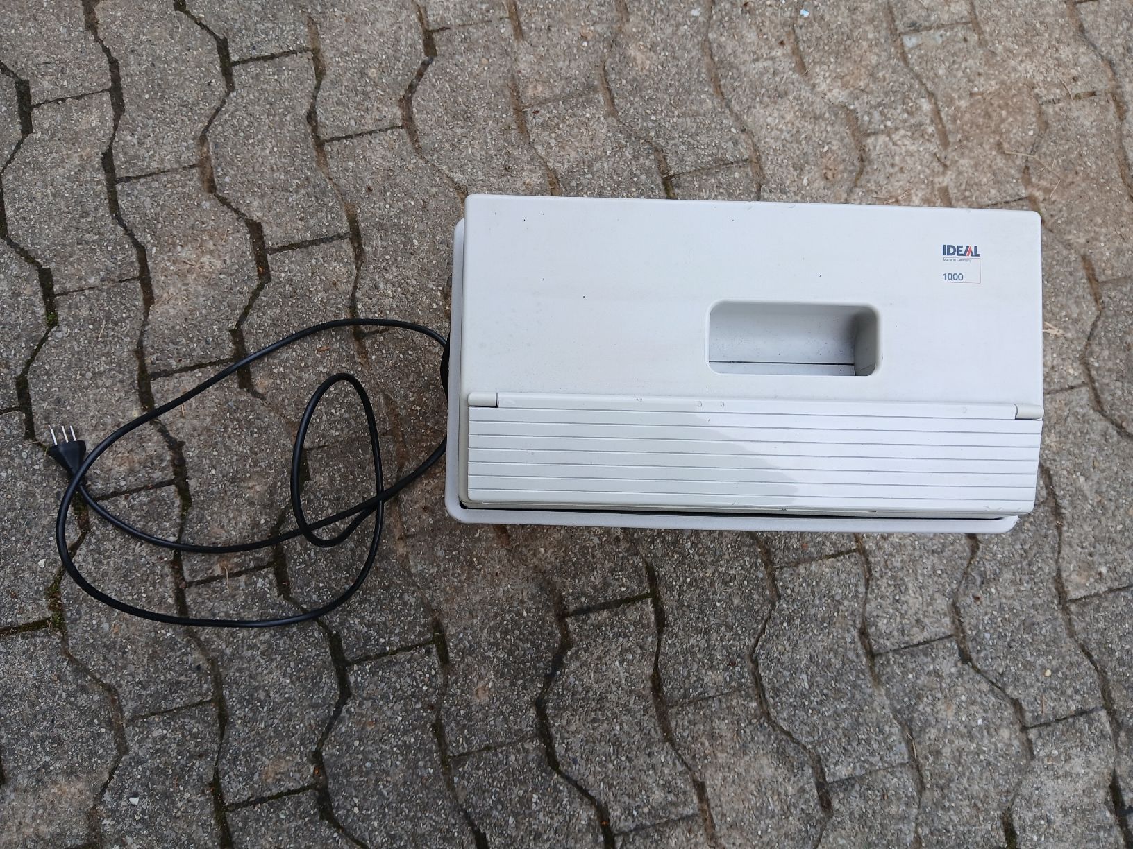 Distruggi documenti: Aktenvernichter Schredder Ideal 1000 – Usato da Langendorf venduto da bine9 2