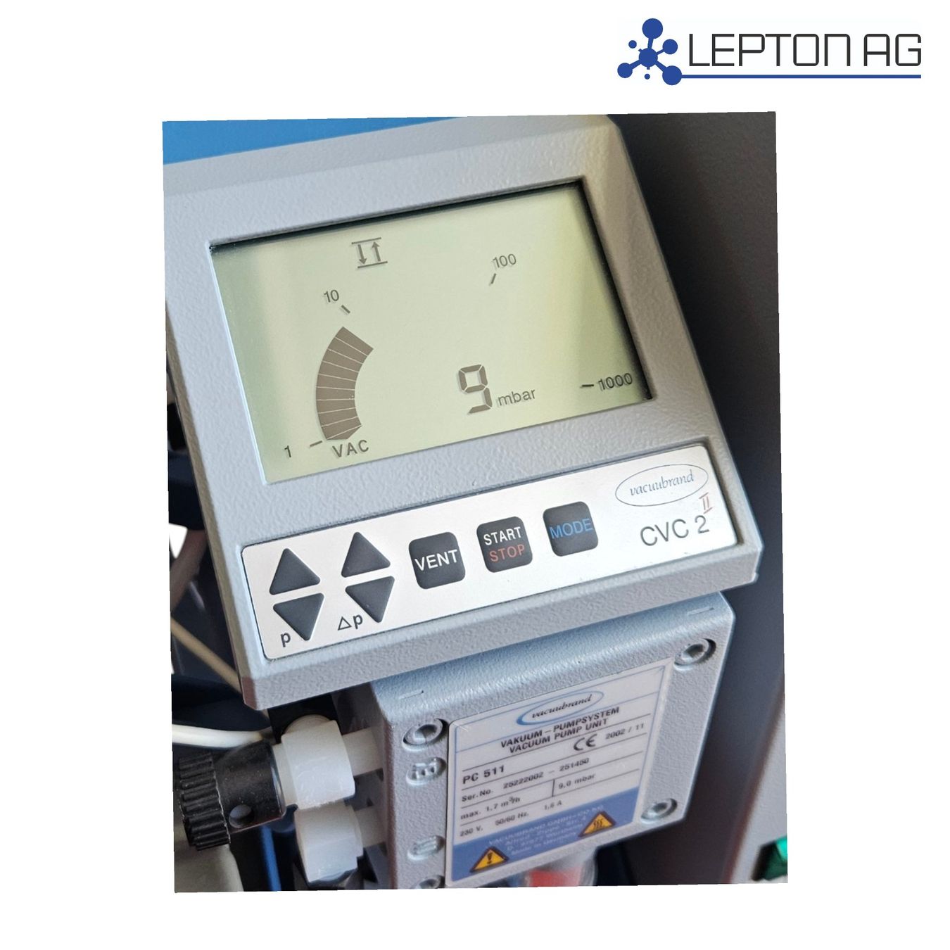 Accessori da laboratorio: Vacuubrand PC511 Vakuum-Pumpsystem & CVC II Vakuumcontroller – Usato da Niederdorf venduto da LeptonAG_Labor 2
