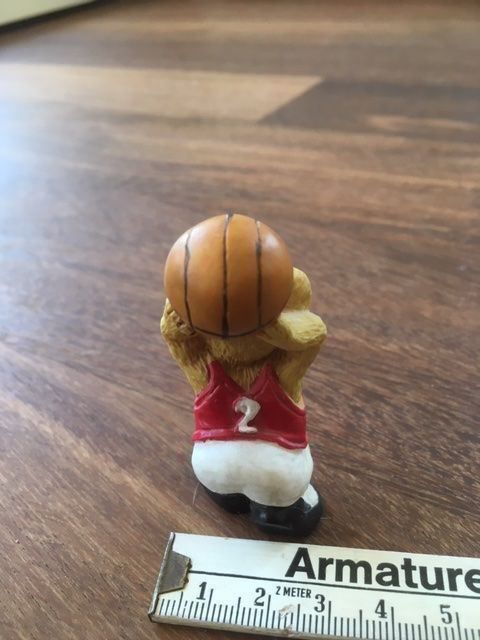 Statuette: Bär, Basketball – Usato da Pfäffikon ZH venduto da GZHDZV 2