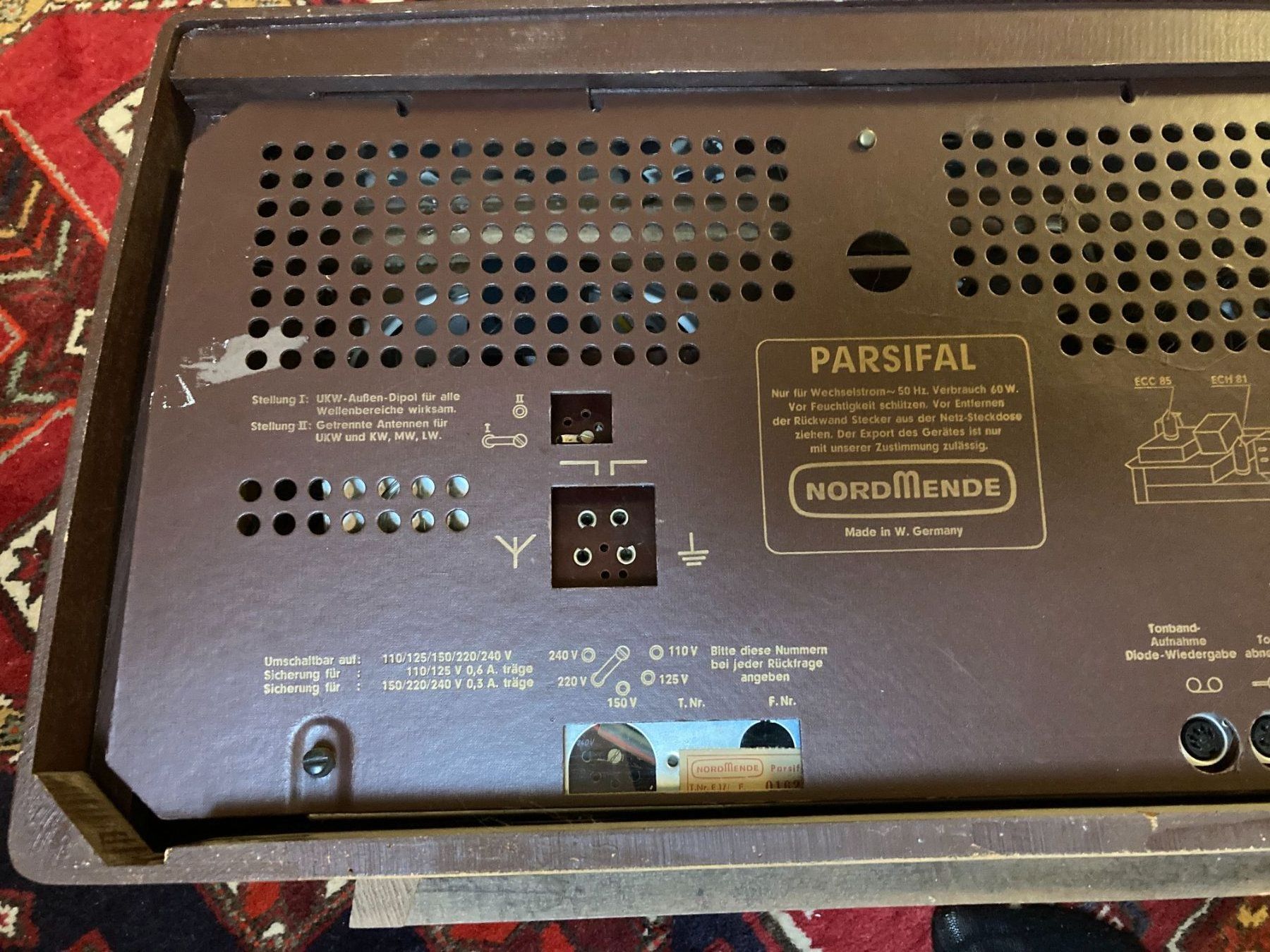 Nordmende Radio: NORDMENDE PARSIVAL STEREO – Usato da Tagelswangen venduto da Harubi2 5
