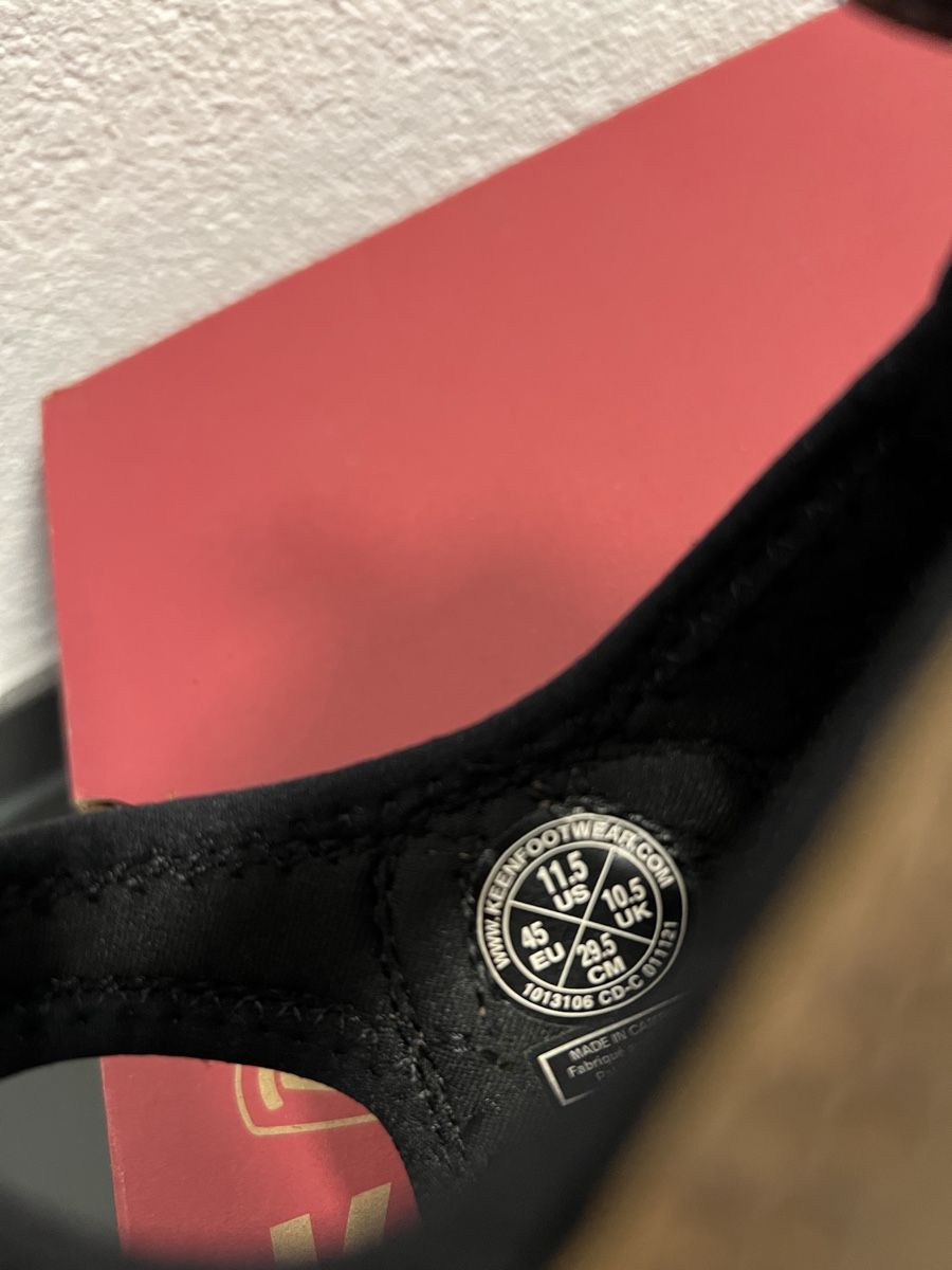 Keen Herrenschuhe: Keen Herrensandalen  – Neu und originalverpackt aus Holziken von 181281 9