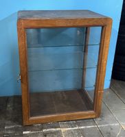Glas Vitrine 