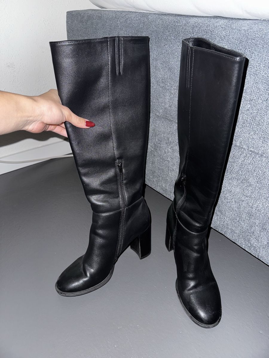 Damenschuhe: Schwarze Stiefel 39 – Gebraucht aus Winterthur von user_1256 2