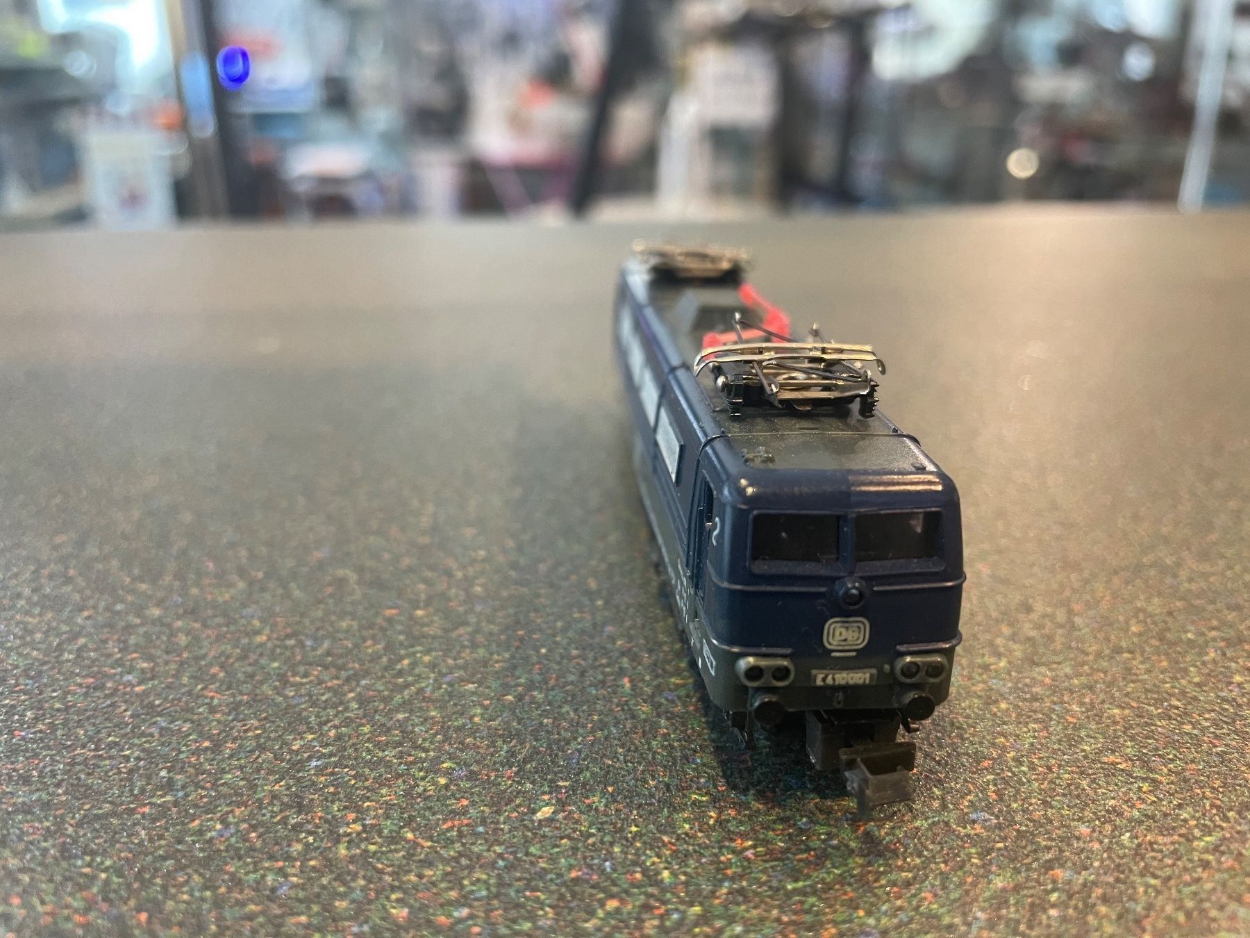 Lima Modellini di ferrovie: Lima Spur N E410 DB Analog – Usato da Chiasso venduto da Carrara-Modellismo 3