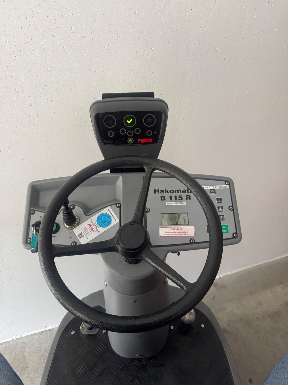 Tutte le macchine: Hako Scrubmaster B115R Scheuersaugma( taski Wetrok cleanfix) – Usato da Brugg venduto da Vwtiguan1- 2