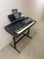 Yamaha Portatone PSR-8000 Keyboard mit Ständer und Handbuch
