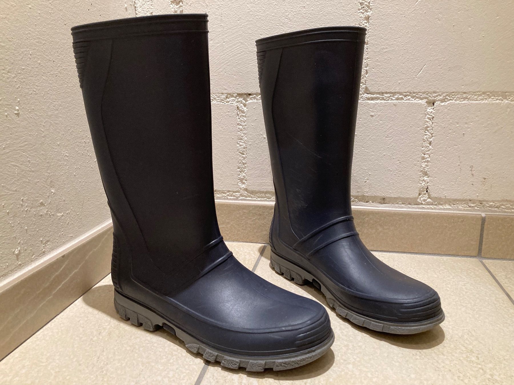 Chaussures garçon: Gummistiefel – D'occasion à Deitingen par Calimi
