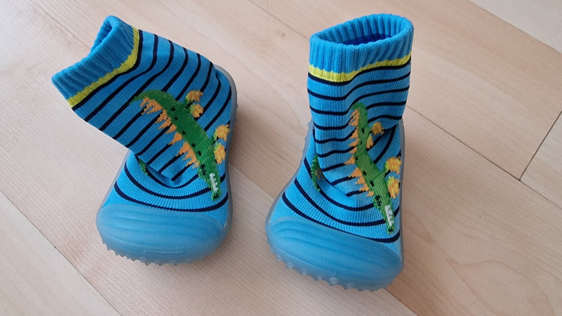 Calze per bambini: Dino Wassersöckli gr 19/20 – Usato da Winterthur venduto da Mmondeo