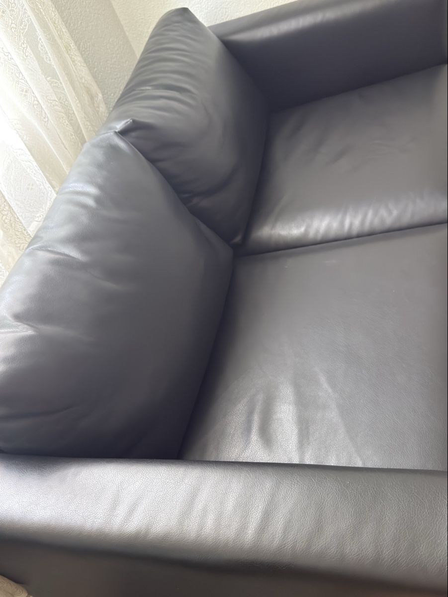 Ikea Divani: IKEA VIMLE 2er-Sofa (Leder Grann/Bomstad Schwarz) – Usato da Steffisburg venduto da com_tg29 2