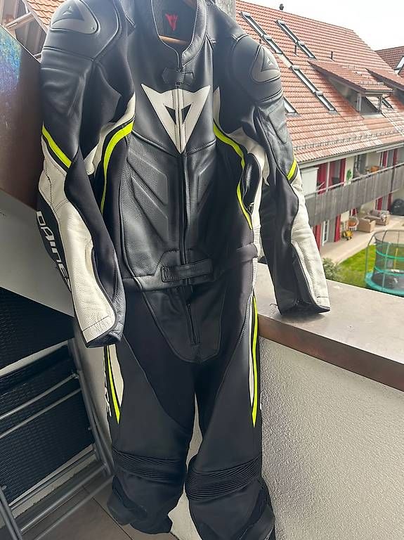 Completi: Dainese Lederkomb - Motorradkombi – Usato da Weiach venduto da sel_s7kk