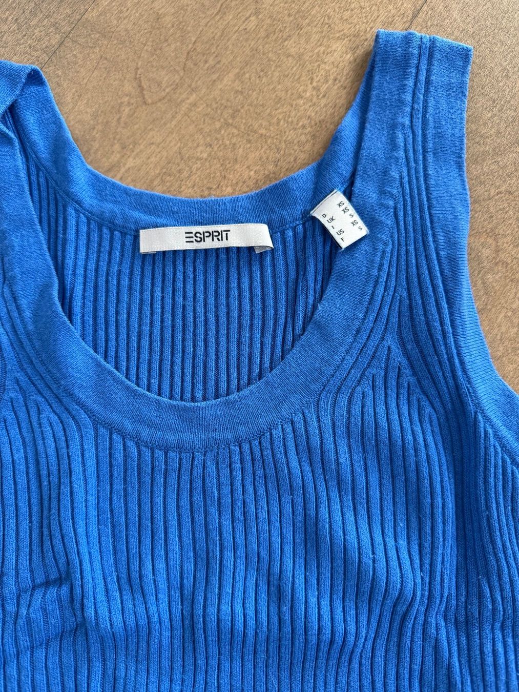 Esprit Top: Esprit: Indigoblaues Ripp-Top Gr. XS – Usato da Meilen venduto da kleisi01 2