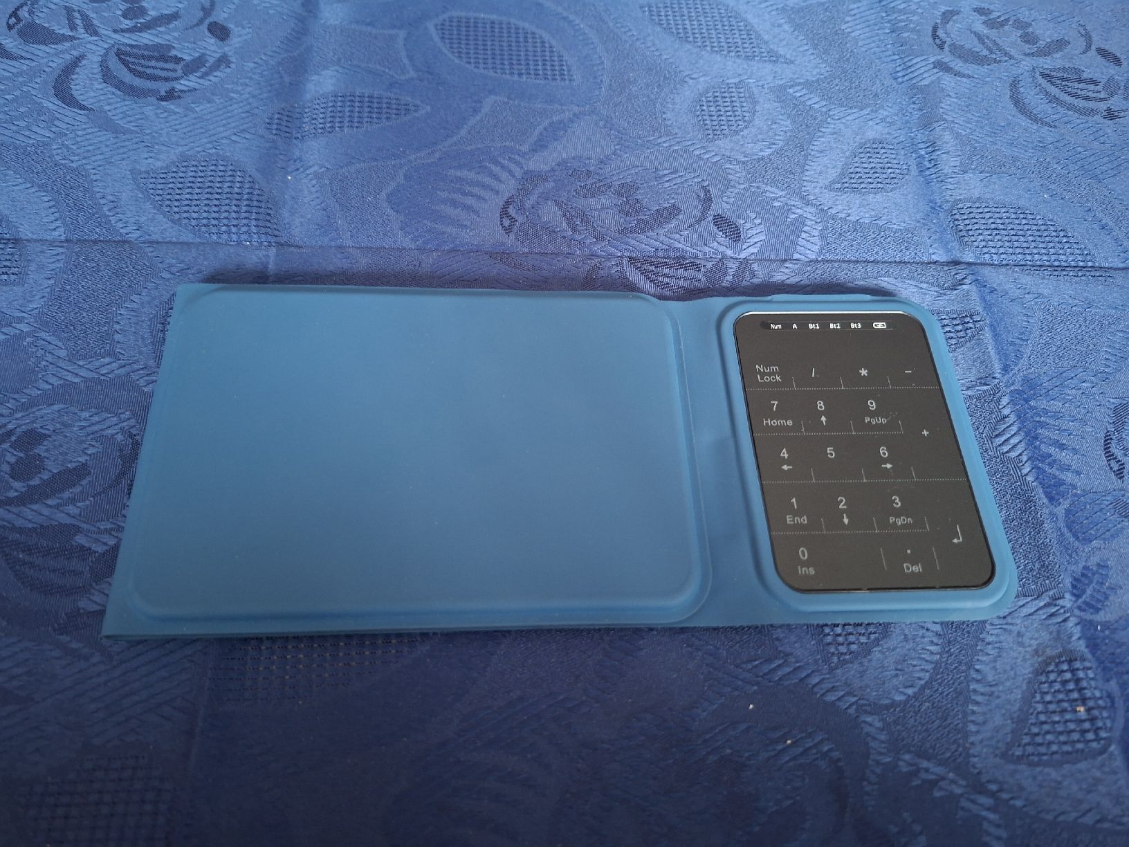 Tastiere: Faltbare Bluetooth Tastatur mit Ziffernblock – Nuovo (secondo la descrizione) da Marbach LU venduto da antanarivo 1