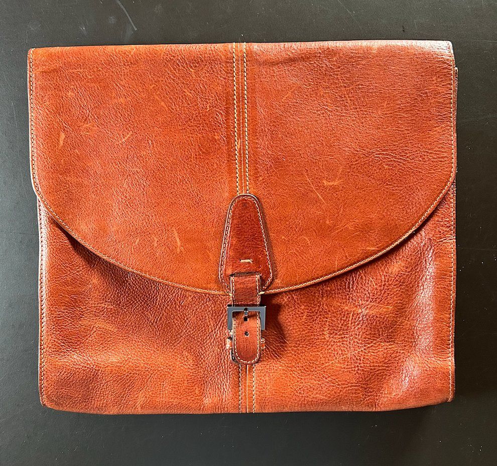 Hugo Boss Koffer & Taschen: HUGO BOSS Selection - Orig. Portfolio ! – Gebraucht aus Fleurier von dyneau