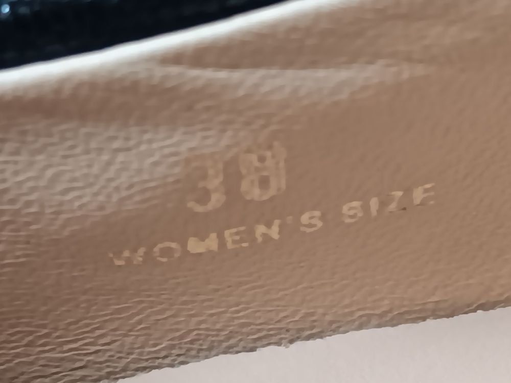 Hogan Damenschuhe: HOGAN Chaussures / Schuhe pointure / Nummer 38 – Gebraucht aus Cossonay-ville von Super-Price-Quality 9