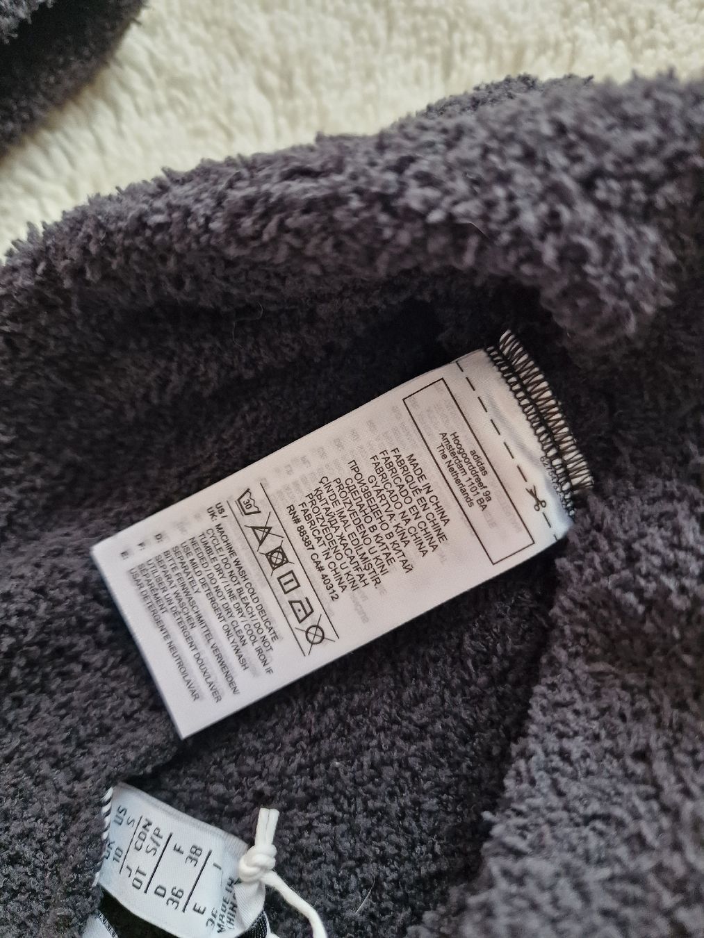 Adidas Lots de vêtements: Ensemble Adidas neuf  – Neuf avec emballage d'origine à Yverdon-les-Bains par Ed9lude 5