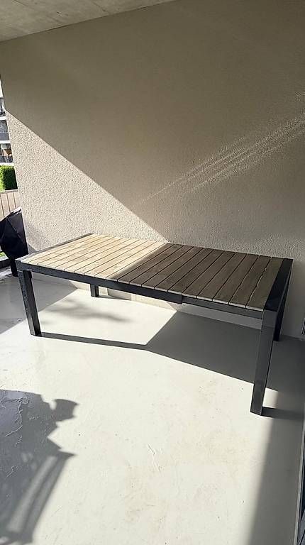 Set di tavolo e panche: Gartenmöbel Set - Preis VB – Usato da Amriswil venduto da nur_w5wv 2