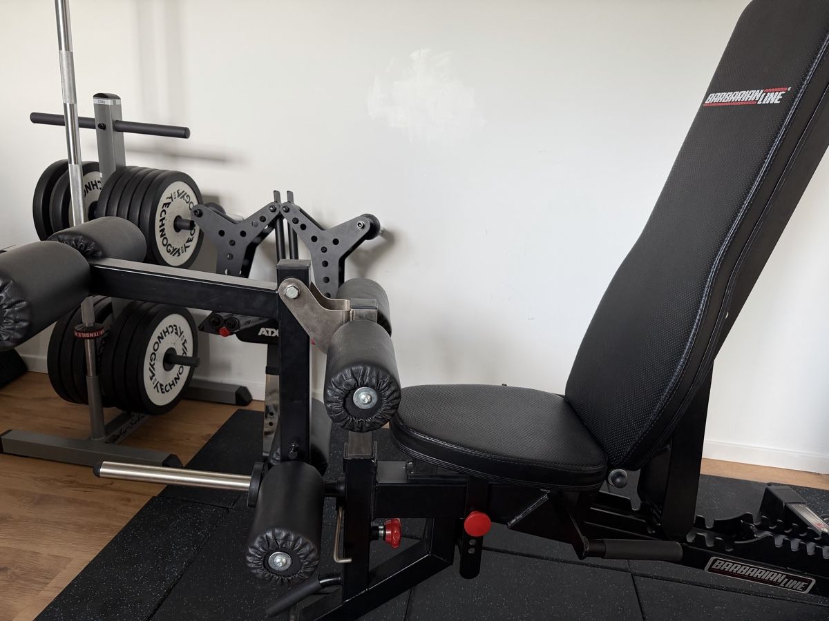 ATX Hometrainer: ATX Barbarian Line Bench mit 3 Attachments – Usato da Weesen venduto da AmdenLodgeOliEschler 2