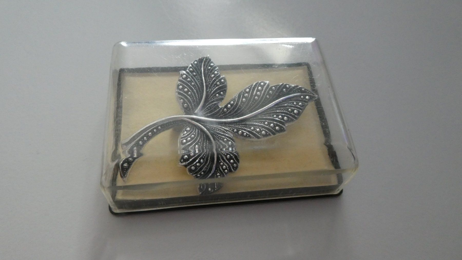 Spille & Fermagli: Vintage Blattbrosche 60er Modeschmuck – Usato da Frauenfeld venduto da ZAZ12 8