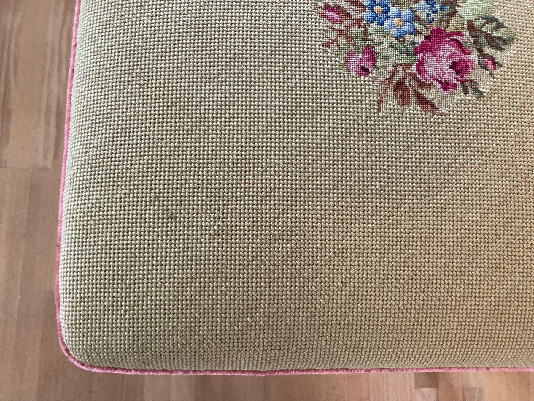 Sgabelli: Hocker mit Gobelin-Stickerei – Usato da Meggen venduto da tulipe21 7