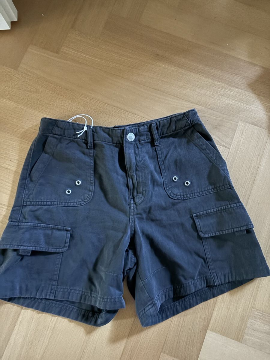 Pull&Bear Pantaloni: Cargo Shorts dunkelgrau – Nuovo e nell'imballaggio originale da Luzern venduto da ale_v5qn