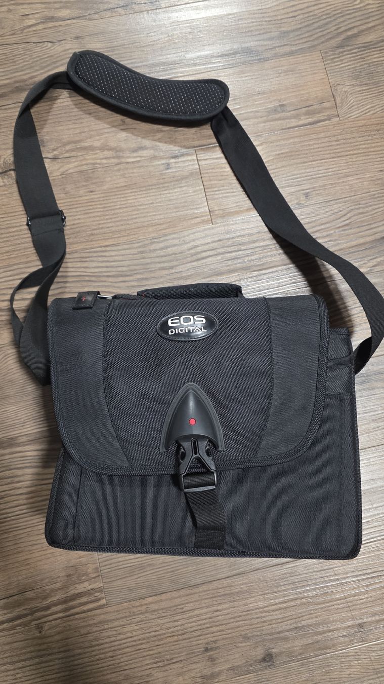 Canon Taschen: canon camera bag – Gebraucht aus Cointrin von oli_bh8w 3