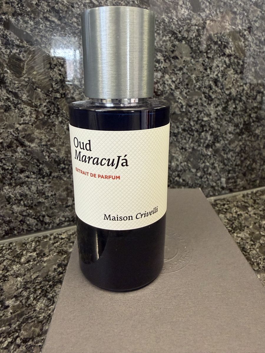 Profumi & Eau de Toilette: Maison Crivelli- Oud Maracuja  – Usato da Widnau venduto da ces_d8xn 2