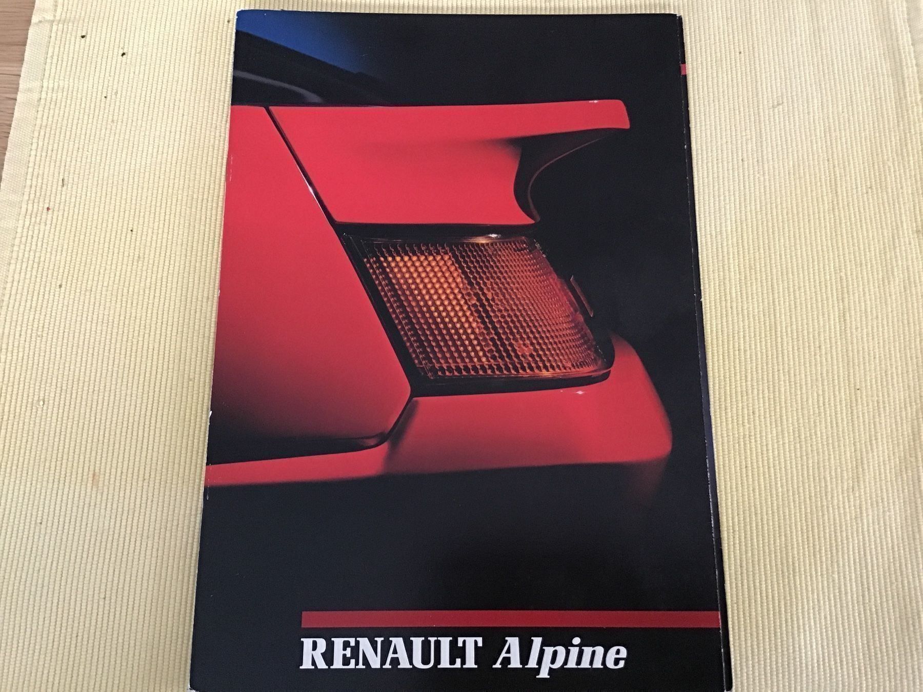 Renault Documenti: Renault Alpine Verkaufsprospekt Juni 88 – Usato da Scherzingen venduto da Starseller62
