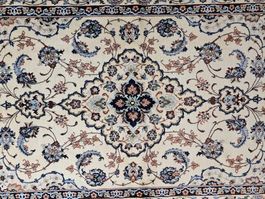 Nain Teppich (Wolle mit blauer und weißer Seide)