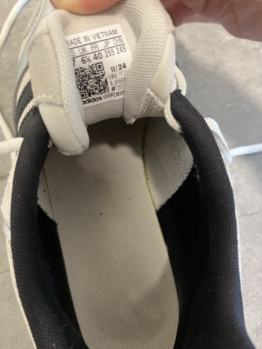 Adidas Scarpe da donna: Adidas Schuhe Grösse 40 – Usato da Bern venduto da dan_8dwn 1