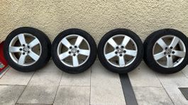 VW Alufelgen 16 Zoll mit Barum Reifen 205/55 R16 gebraucht