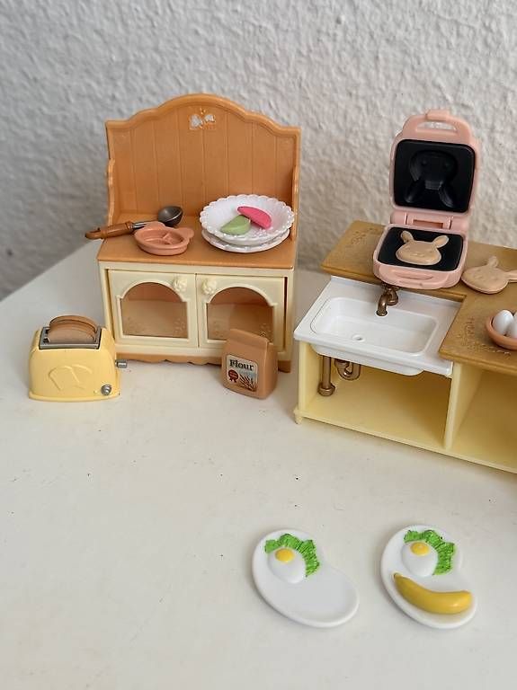 Sylvanian families Case e mobili per bambole: Sylvanian Küchen Set mit viel Zubehör – Usato da Gümligen venduto da Sally777 2