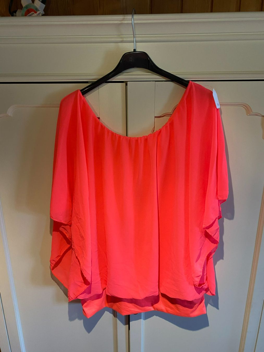 Vestiti: BLUSENKLEID NEON PINK-DAMEN – Nuovo e nell'imballaggio originale da Meienried venduto da ManuelaBoutique 1
