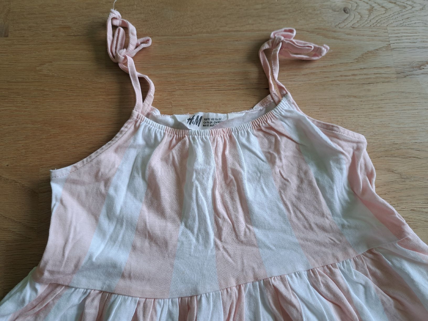 H&M Vestiti & Gonne: Sommerkleid H&M Grösse 92 – Usato da Bergdietikon venduto da Staphylococcus 2
