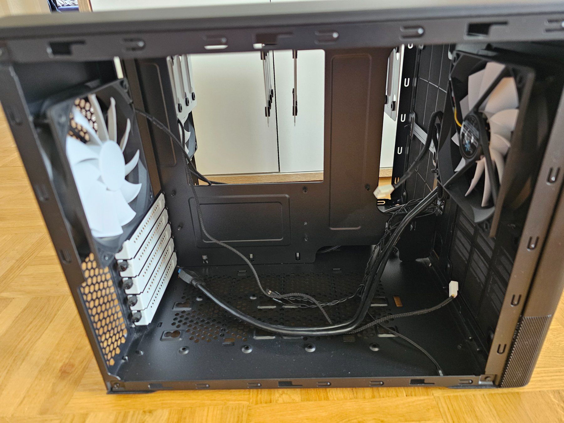 Fractal Gehäuse: Fractal Design Node 804 – Gebraucht aus Fribourg von baltenspda 2