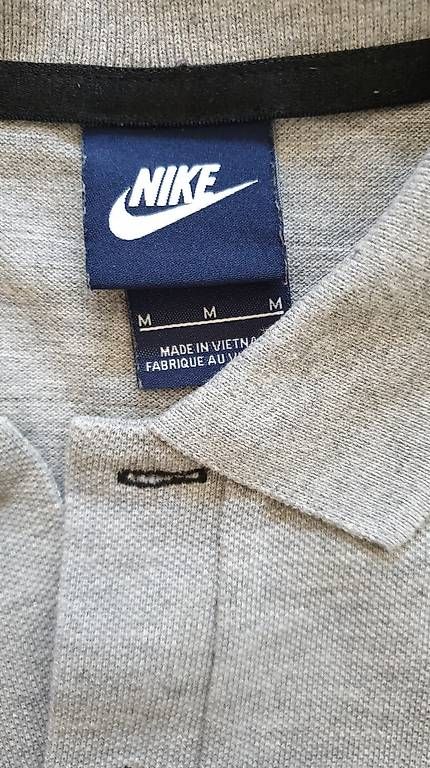 Magliette Polo: Nike Polo Grau (M) – Usato da Basel venduto da redzmaja 1