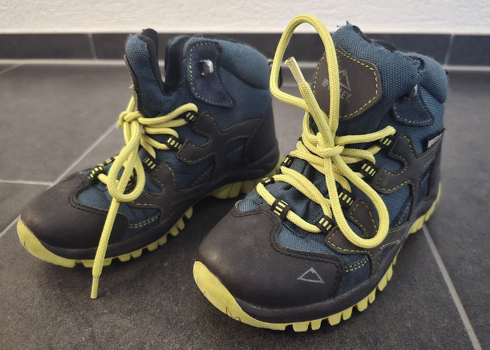 Mckinley Schuhe für Jungen: McKinley Wanderschuhe Grösse 30 – Gebraucht aus Birmensdorf ZH von nad_5hfd