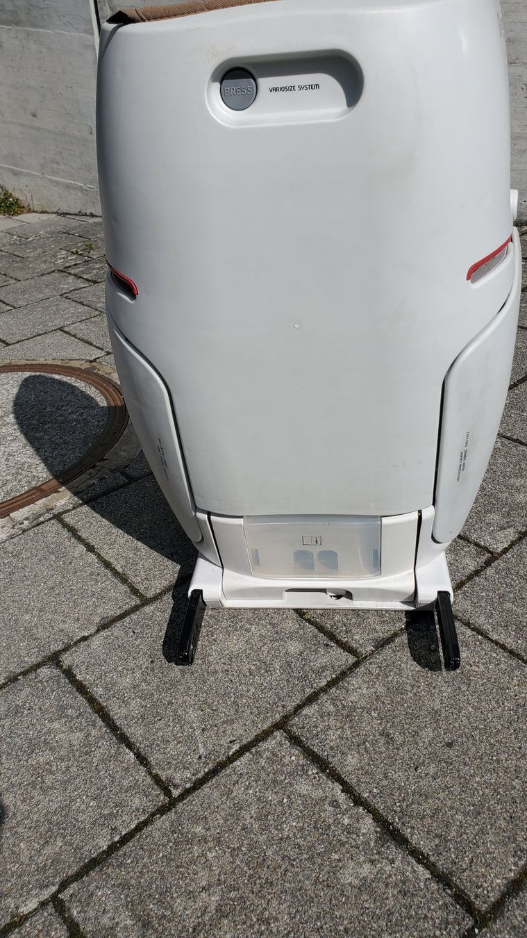 Seggiolini per auto: Kindersitz Isofix Concord Transformer XT – Usato da Zofingen venduto da Trono 3