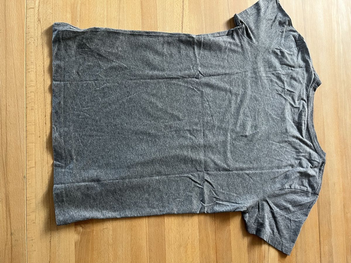 T-shirt: 4 T-Shirts – Usato da Möriken AG venduto da Tigerente12 1