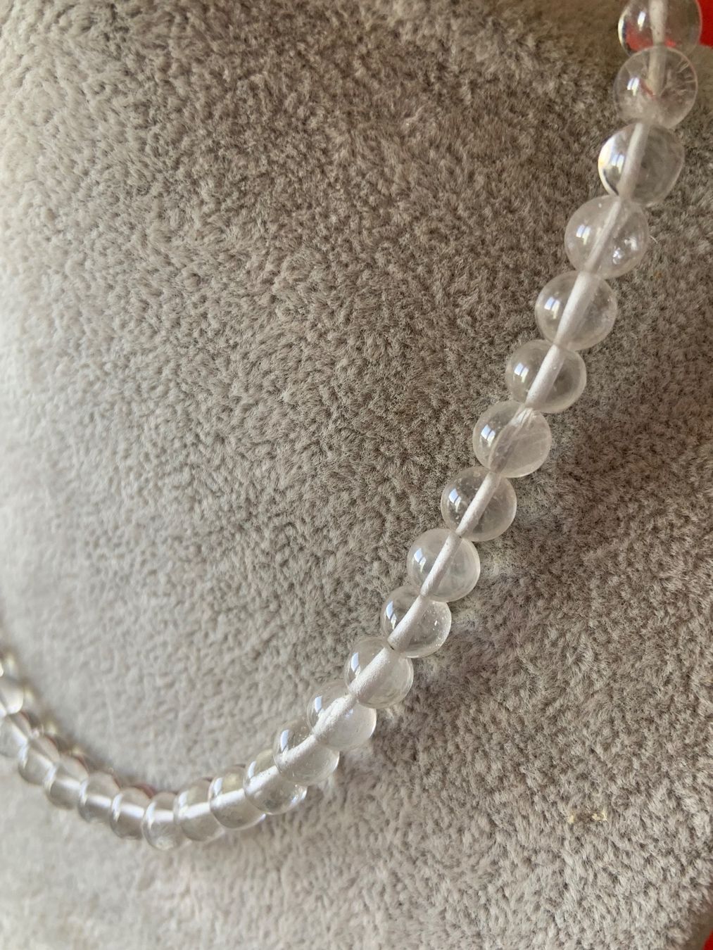 Ketten: Halskette weiss , transparent (7mm) – Gebraucht aus Laufen von Bellebellezza 2